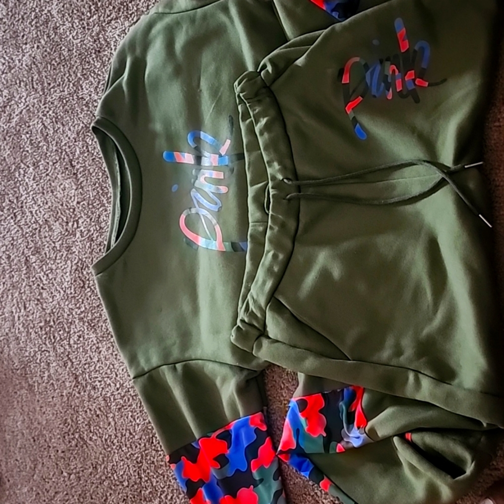 Women 2 piece sweat suit